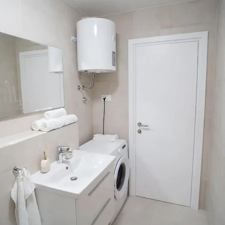 Kim Apartment Makarska
